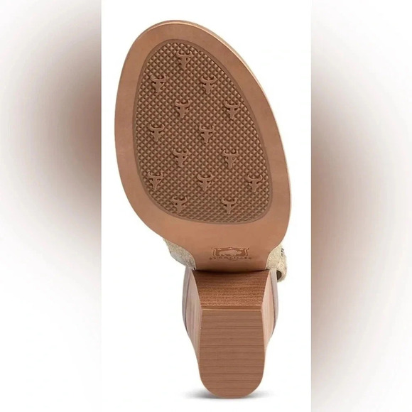 Trask — Parker Heeled Sandal In Bone Matallic Haircalf - Picture 3 of 3